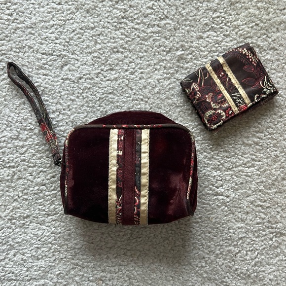 Old Navy Wristlet & Wallet - Picture 1 of 7